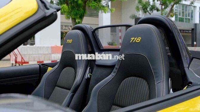 Cần Bán chiếc Porsche 718 Boxster T sx2021