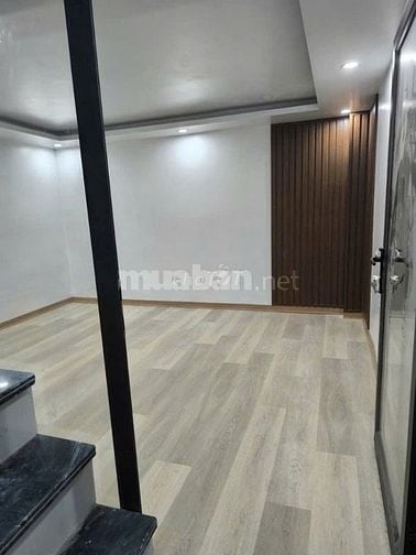 Bán nhà đẹp mặt đường Nguyễn Hữu Tuệ phố Cấm