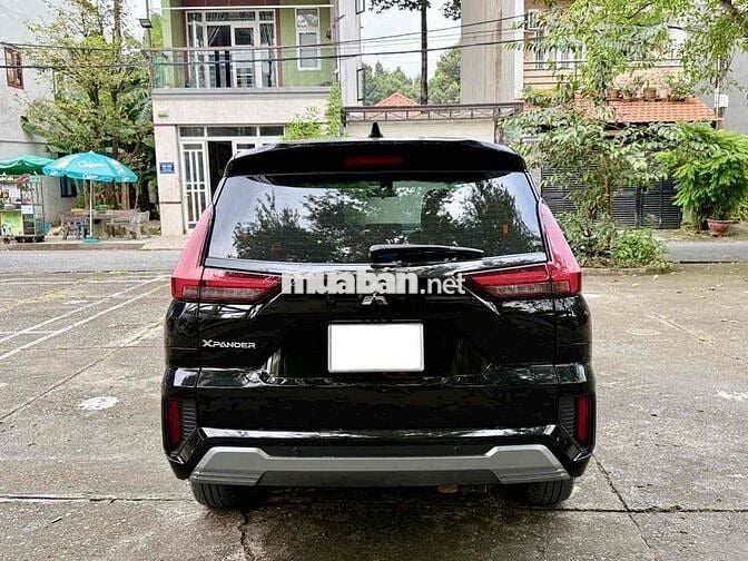 Mitsubishi Xpander 2024 Premium Đen 24.500 km