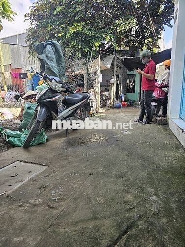 Đất trống tại Nguyễn Văn Tạo. Sổ hồng riêng. Ngang 7m. Công chứng ngay