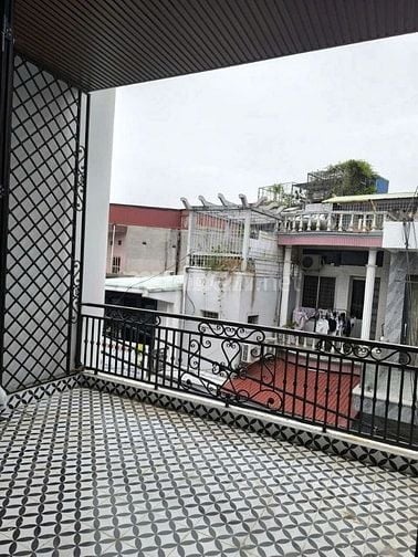 Bán nhà đẹp mặt đường Nguyễn Hữu Tuệ phố Cấm