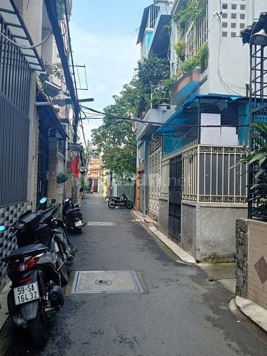 BÁN NHÀ HẺM XE TẢI ĐƯỜNG NGUYỄN KIỆM PN