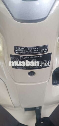 Honda Lead 2017 bstp Trắng kem 30 km