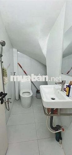 Bán nhà mặt tiền Kinh doanh, 4 tầng, 4pn, nhỉnh 8tỷ, đường số 43,quận4