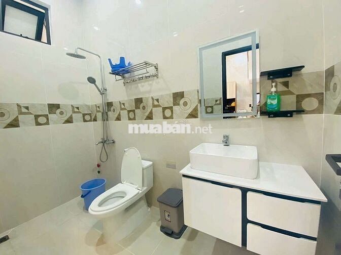 Cho thuê biệt thự hồ bơi 4PN view biển full nội thất mới đẹp