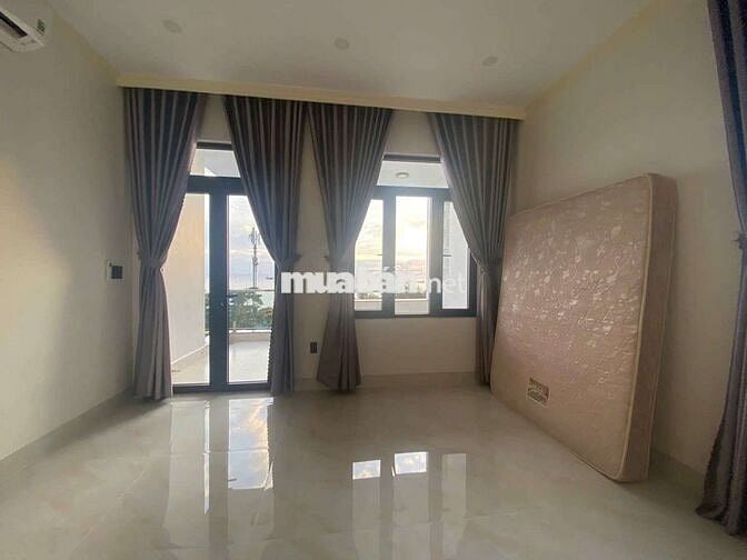 Cho thuê biệt thự hồ bơi 4PN view biển full nội thất mới đẹp