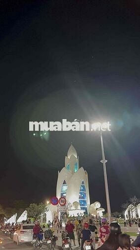 mình cần bán căn nhà sổ hồng đầy đủ