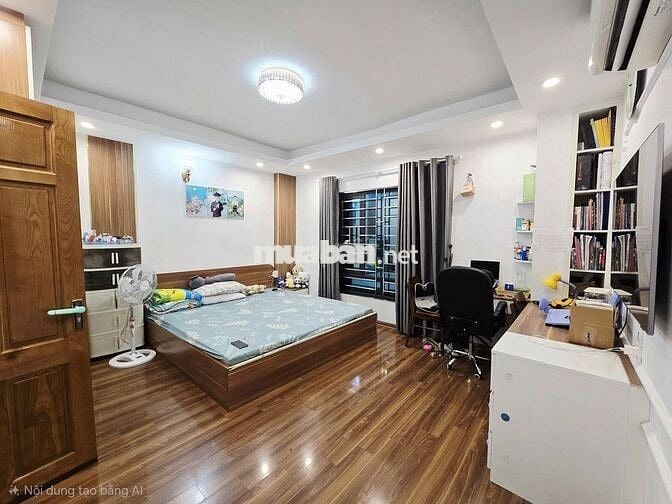 Hàng VIP! Bán nhà 5 tầng Hoàng Mai, chủ doanh nghiệp, nhà vượng khí!