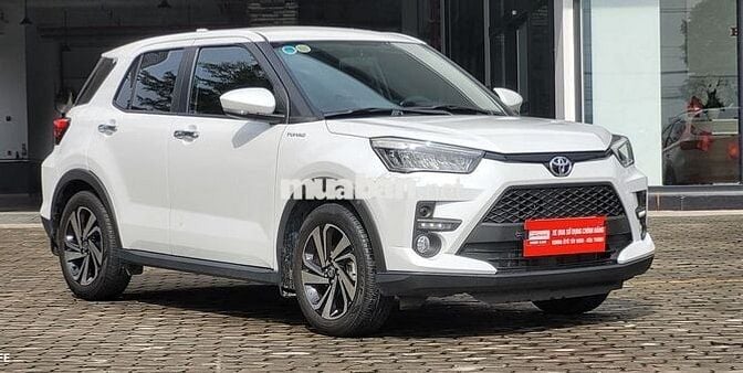 Toyota Raize 2024 màu trắng ngọc trai