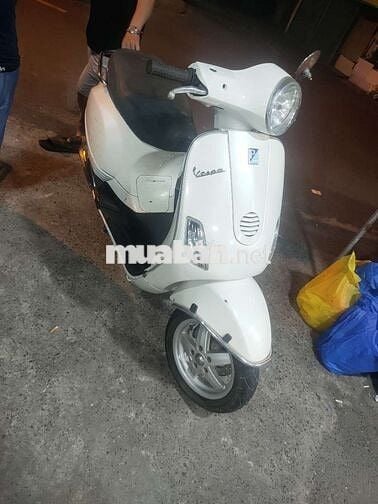 Piaggio Vespa màu Trắng