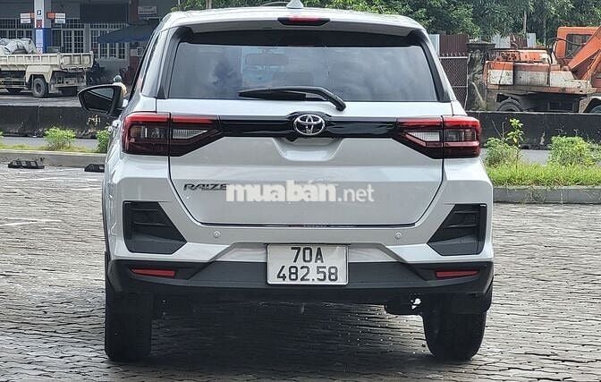 Toyota Raize 2024 màu trắng ngọc trai