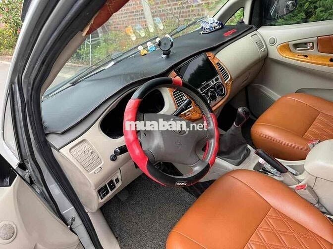 Toyota Innova 2009 - 181818 km