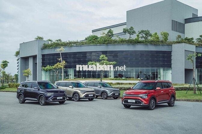 Kia Carens 2025 1.5G Luxury Trắng - Xe Sẵn Giao