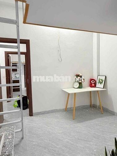 TRỐNG LẠI 1 PHÒNG GIÁ RẺ - GẦN AEON TÂN PHÚ CÓ THANG MÁY - HẦM XE