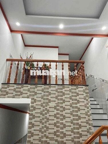 cần bán nhà mặt tiền kinh doanh phường long bình