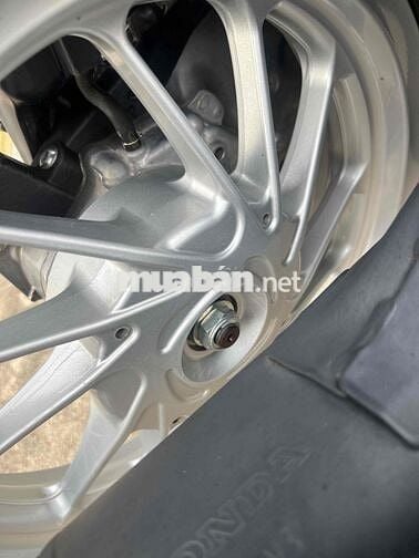 Honda SH Mode 2024 Trắng 6000 km có bán trả góp