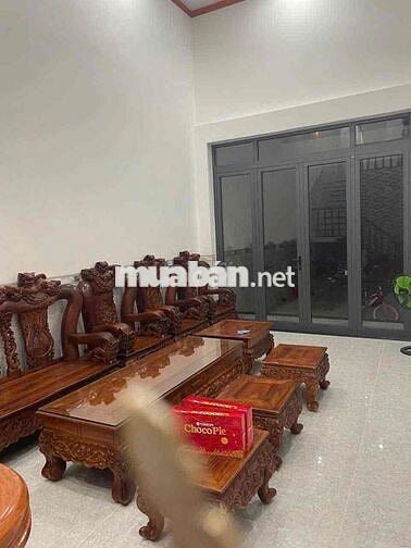 cần bán nhà mặt tiền kinh doanh phường long bình