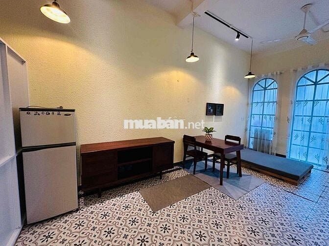 CĂN HỘ BAN CÔNG MÁY GIẶT RIÊNG NGAY TÂN BÌNH GẦN QUẬN 10