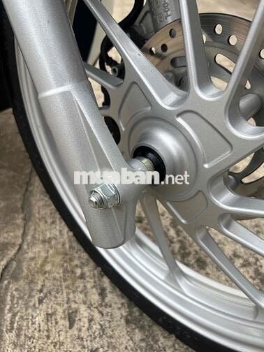 Honda SH Mode 2024 Trắng 6000 km có bán trả góp