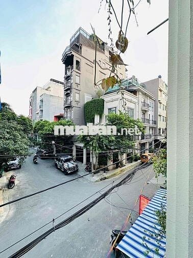 CĂN HỘ BAN CÔNG MÁY GIẶT RIÊNG NGAY TÂN BÌNH GẦN QUẬN 10