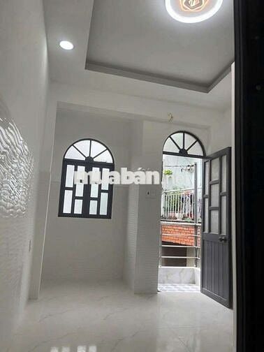 NHÀ ĐẸP 3 TẦNG NGAY TRUNG TÂM Q6 GIÁ 2,9 TỶ