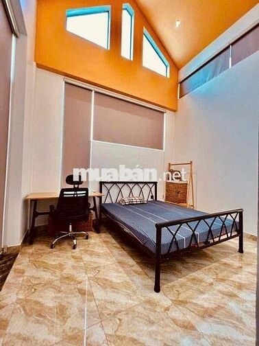 Nhà Mới Đẹp Y Hình DT 110m2 1Trệt 1Lầu 4Pn 3Wc Hẻm Nhựa Ôtô Tải Đậu