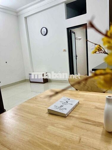 NGAY ĐỐI DIỆN DHQG - BÃI OTO 100m - PHÒNG 1N1K siêu rông siêu thoáng