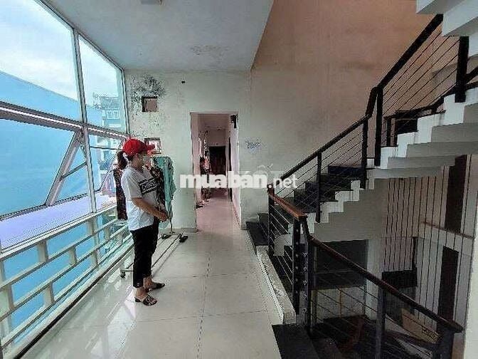 LÔ GÓC 4 TẦNG DT KHỦNG 160M2 THU NHẬP 80TR/THÁNG, CHỈ CÒN 1 CĂN TẠI Q4