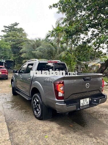 Nissan Navara 2022 VL 4WD 60.000 km Xám