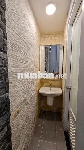 Cho thuê nhà mặt tiền đường số tân quy 72m2 quận 7