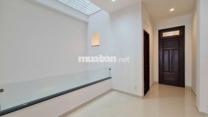 Cho thuê nhà mặt tiền đường số tân quy 72m2 quận 7
