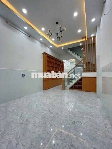 BÁN NHÀ 4 TẦNG, DT (4X17)M2, HẺM XE HƠI 8M THÔNG, 5,75 TỶ CÒN TL