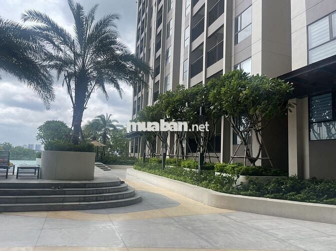 Cho thuê căn hộ 3 phòng ngủ rộng thoáng mát gần AEON