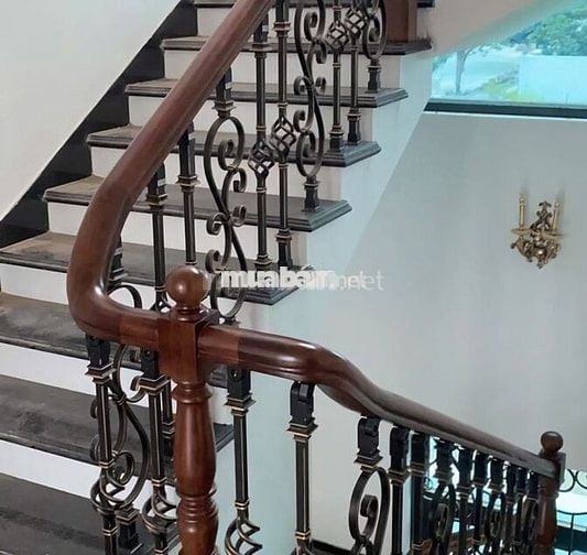 Nhà tôi cho thuê nhà căn góc mới, Duy Tân, thang máy; 127m2* 4T- 40Tr