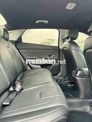 Hyundai Elantra 2022 1.6 AT Đặc biệt - 20000 km