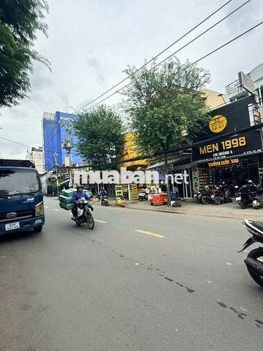 Nhà Nguyễn Văn Khối Khu Ẩm Thực Làng Hoa 5mX30m