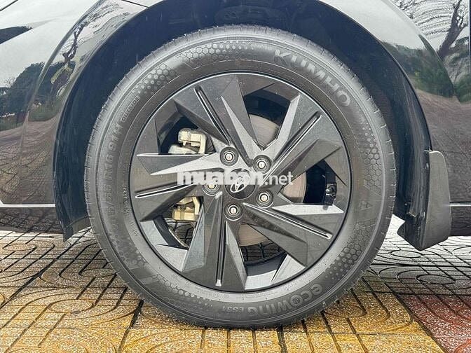 Hyundai Elantra 2022 1.6 AT Đặc biệt - 20000 km