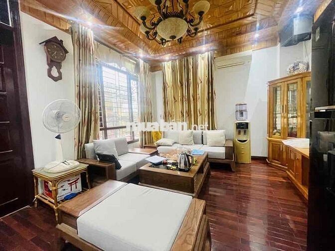 Chính chủ bán nhà Phố Đại Từ, lô góc, ô tô đỗ, có một không hai, 40m2