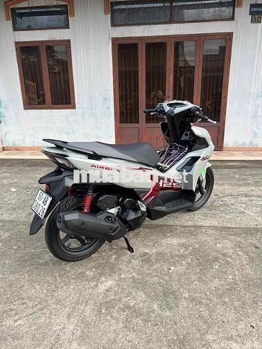 AB 4val 2025 3.900km chính chủ 60 có bán trả góp