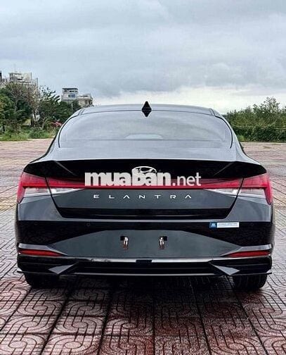 Hyundai Elantra 2022 1.6 AT Đặc biệt - 20000 km