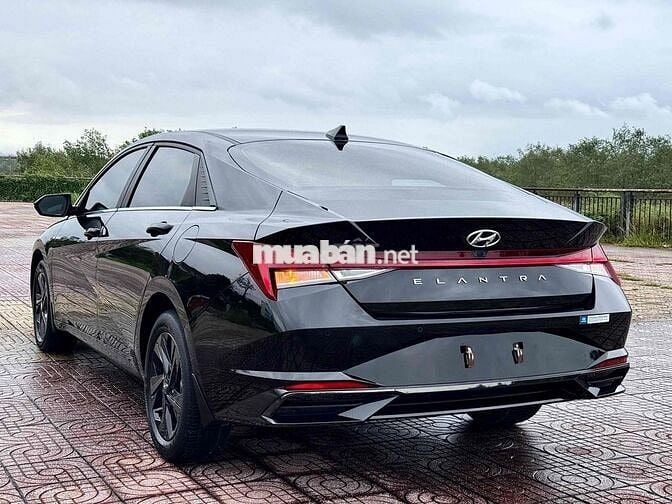 Hyundai Elantra 2022 1.6 AT Đặc biệt - 20000 km