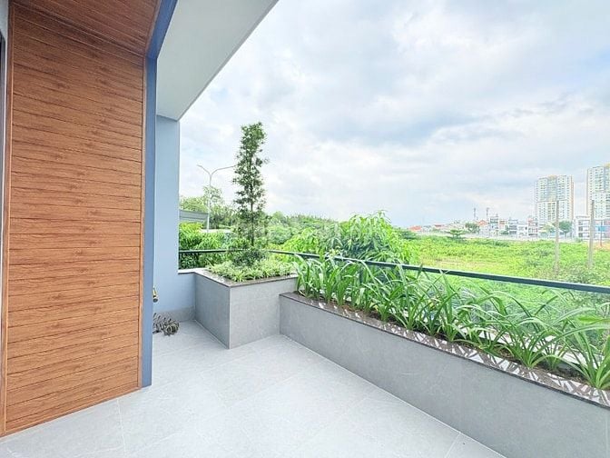 BÁN NHÀ PHỐ HIỆN ĐẠI KDC PHẠM HỮU LẦU, QUẬN 7