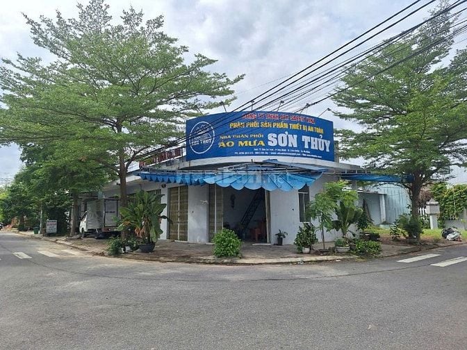 BÁN LÔ GÓC 155M² PHƯỚC LÝ CÓ SẴN NHÀ - VÀO KINH DOANH- NGAY BẾN XE