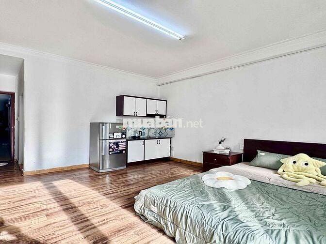 ✨Chính chủ phòng full nội thất có BAN CÔNG+thang máy ngay Lăng Cha Cả