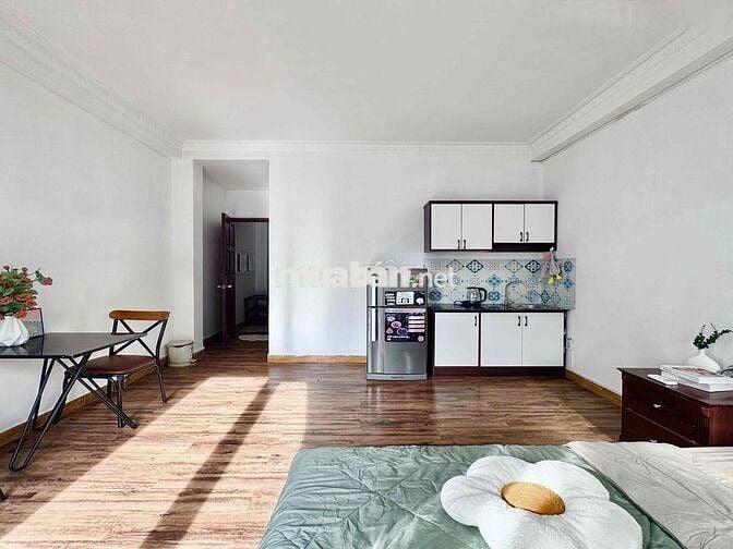 ✨Chính chủ phòng full nội thất có BAN CÔNG+thang máy ngay Lăng Cha Cả