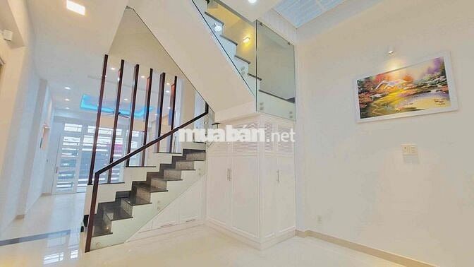 CHO THUÊ NHÀ NGUYÊN CĂN FULL NỘI THẤT ĐƯỜNG SỐ LÂM VĂN BỀN Q7