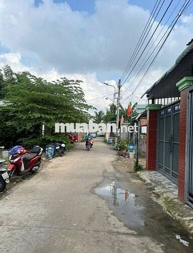 Bán lô đất Đ.Suối Lội - Tân Thông Hội, DT 100m2, giá 1 tỷ, SHR