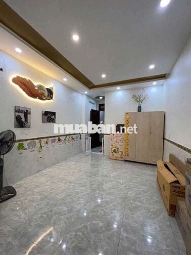 Nhà mới sẵn nội thất 5pn 5wc MT liên khu 2-5 .cách lê văn khương 100m