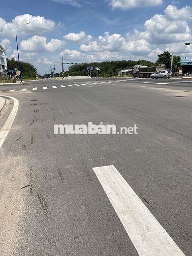 Bán Gấp 300m2 Thổ cư đường DH604 32m thông ngay KCN Mỹ Phước 2,3