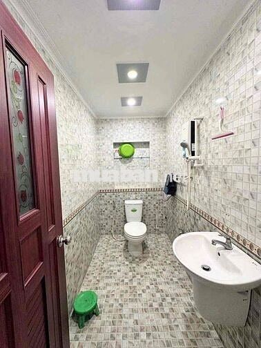 NHÀ CHO THUÊ: TRỆT 2 LẦU - SẴN MÁY LẠNH - KDC HƯNG PHÚ